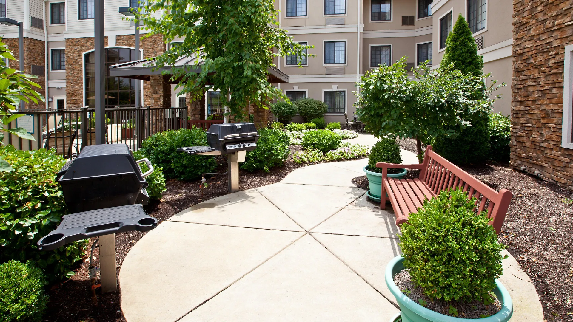 Staybridge Suites Louisville - East By Ihg Hotel