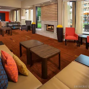 Hotel Courtyard - Busch Gardens ***
