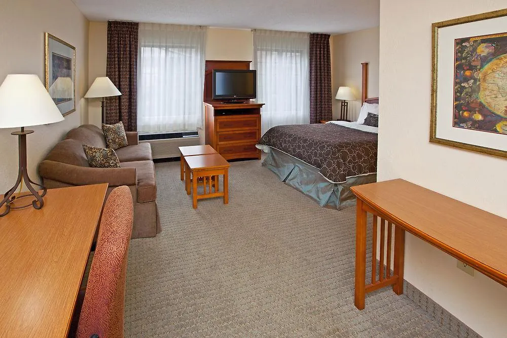 Отель Staybridge Suites Louisville - East By Ihg