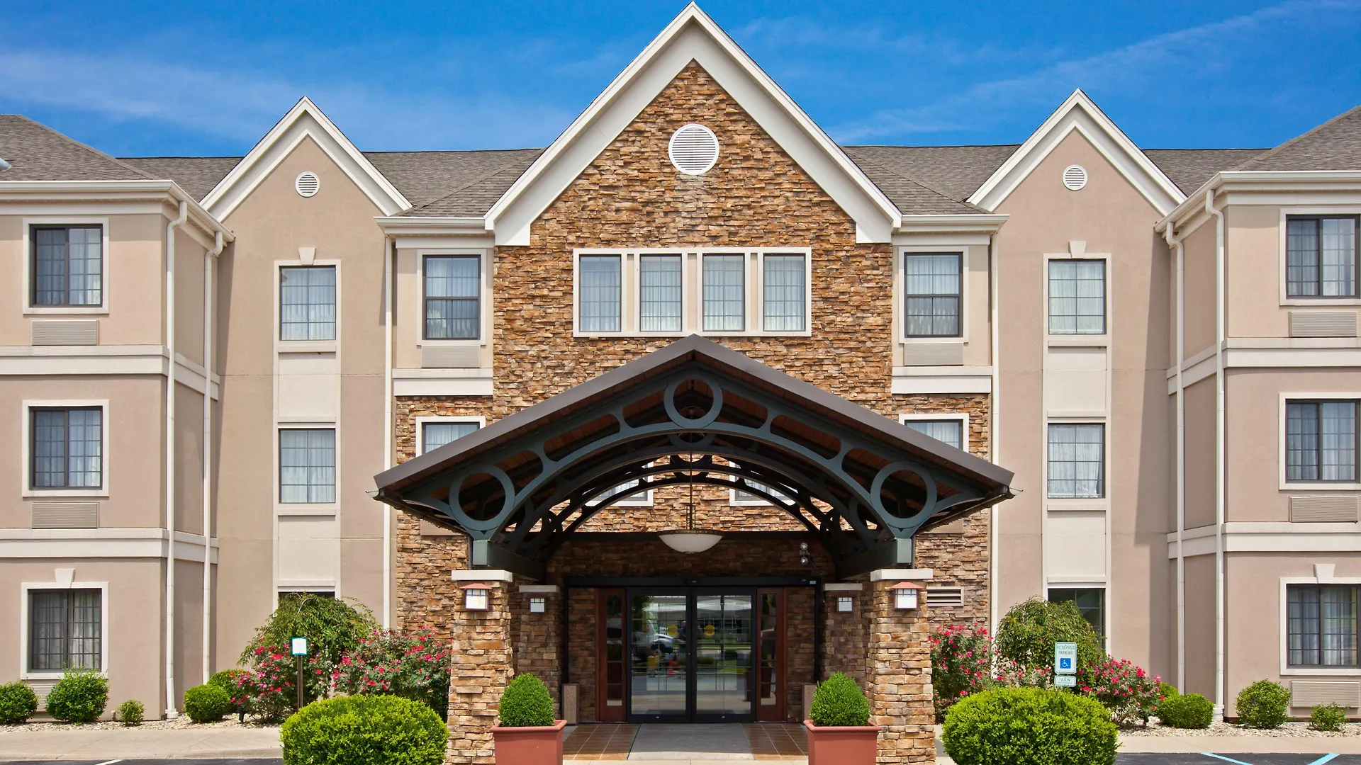 Staybridge Suites Louisville - East By Ihg