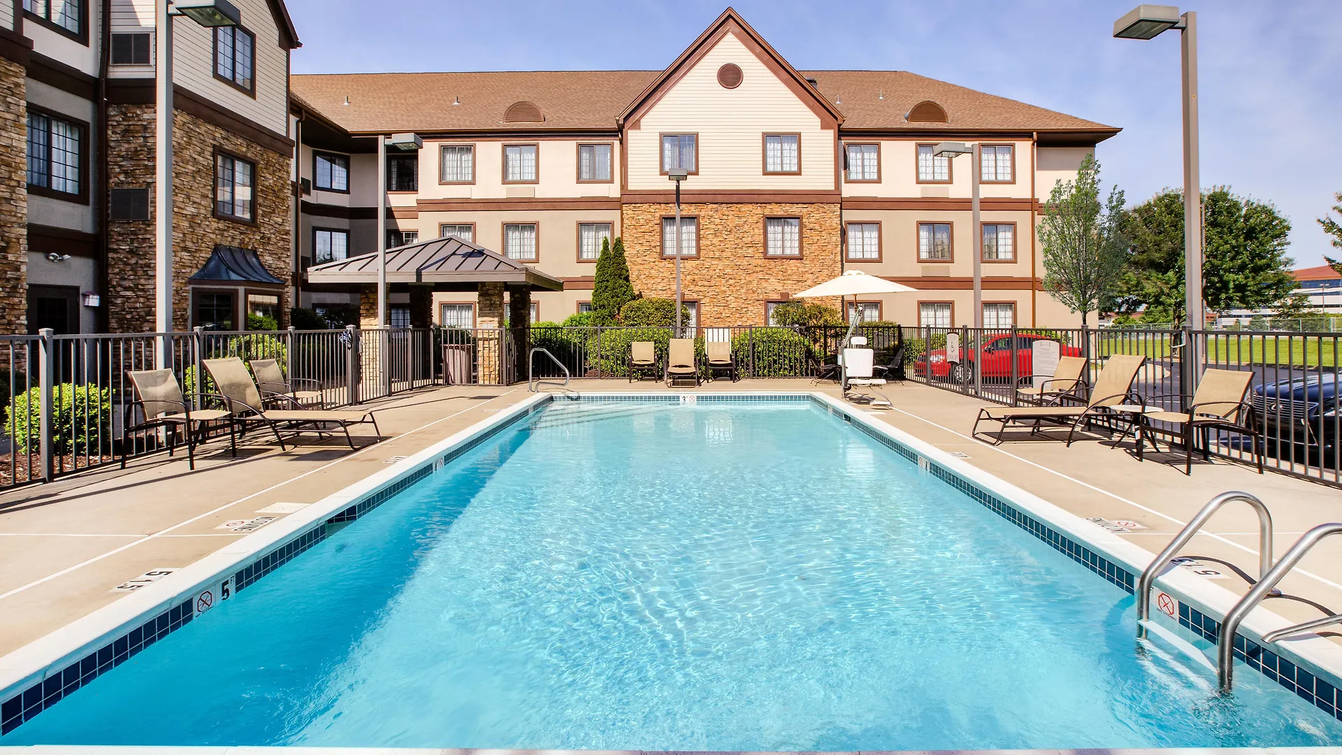 Staybridge Suites Louisville - East By Ihg